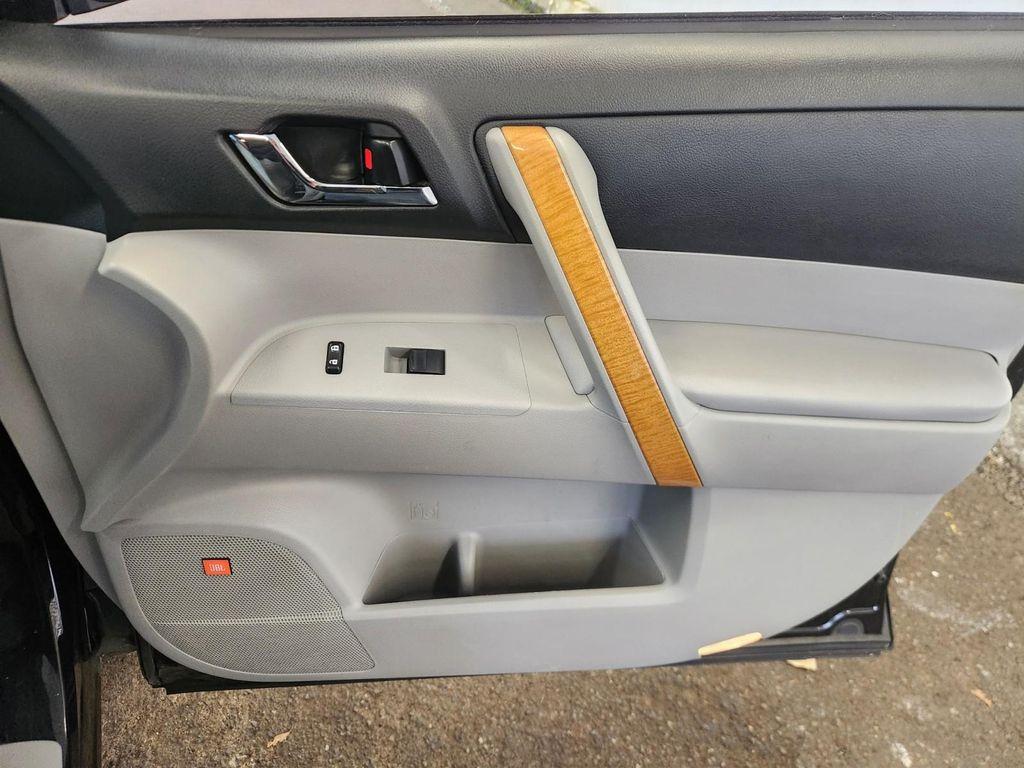 used 2008 Toyota Highlander Hybrid car, priced at $10,792