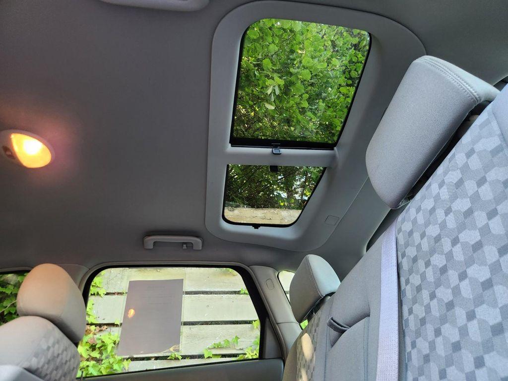 used 2005 Chevrolet Malibu Maxx car, priced at $8,818