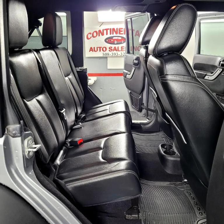 used 2016 Jeep Wrangler Unlimited car, priced at $20,495