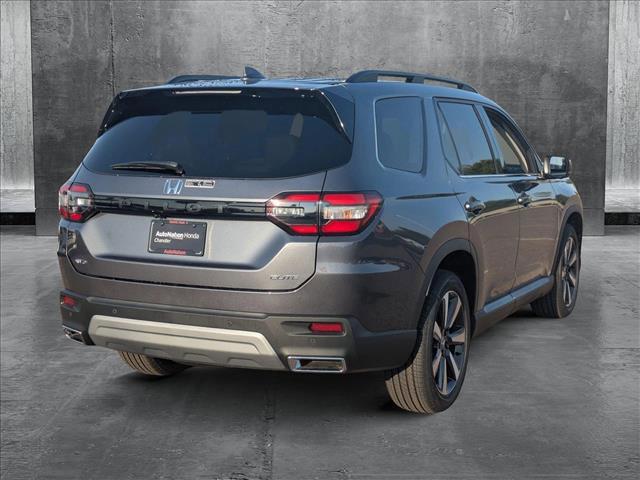 new 2025 Honda Pilot car, priced at $50,665