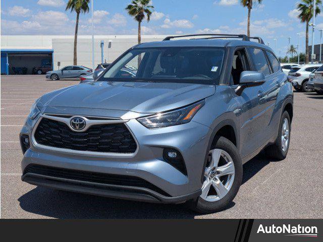 used 2023 Toyota Highlander car, priced at $29,997