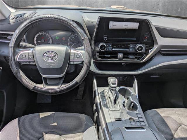 used 2023 Toyota Highlander car, priced at $34,493