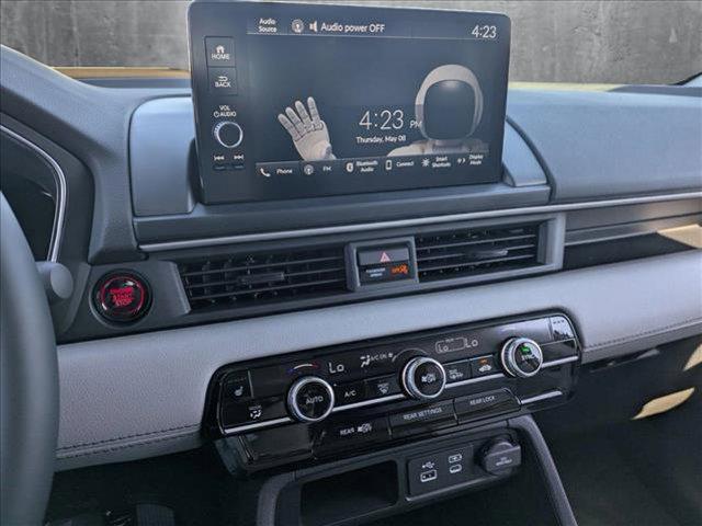 new 2025 Honda Pilot car, priced at $42,661