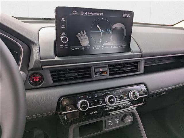 new 2025 Honda Pilot car, priced at $45,670