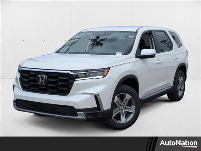 new 2025 Honda Pilot car, priced at $45,670