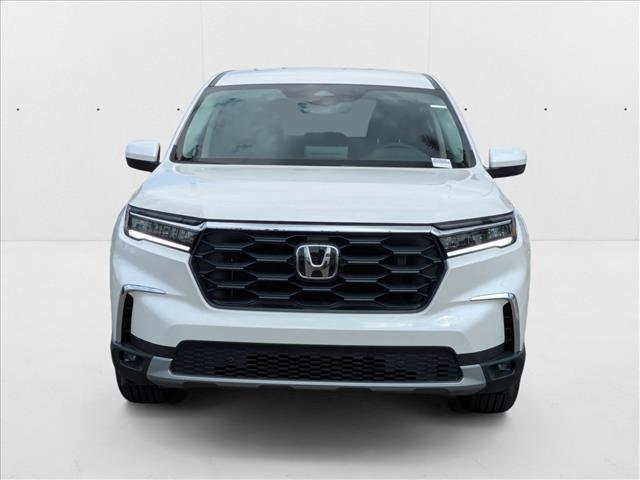 new 2025 Honda Pilot car, priced at $45,670