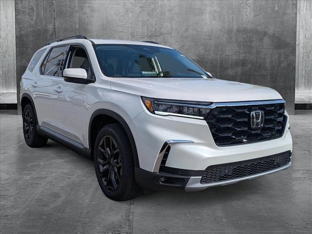 new 2025 Honda Pilot car, priced at $49,578