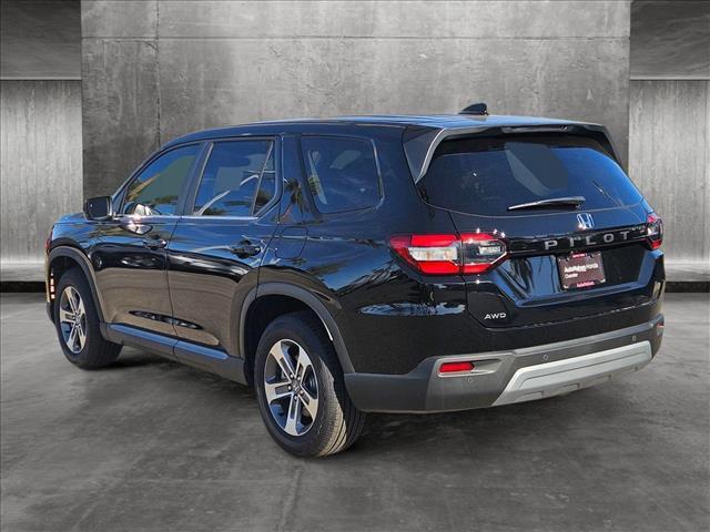 new 2025 Honda Pilot car, priced at $44,983