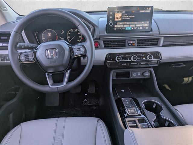 new 2025 Honda Pilot car, priced at $47,464