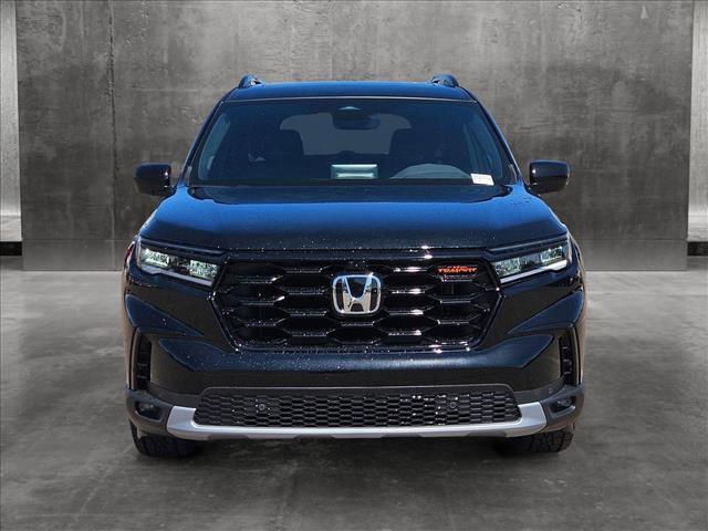 new 2025 Honda Pilot car, priced at $48,634