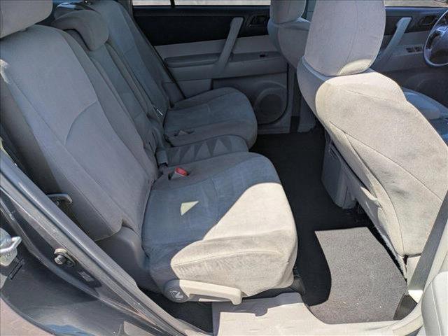 used 2013 Toyota Highlander car, priced at $8,990