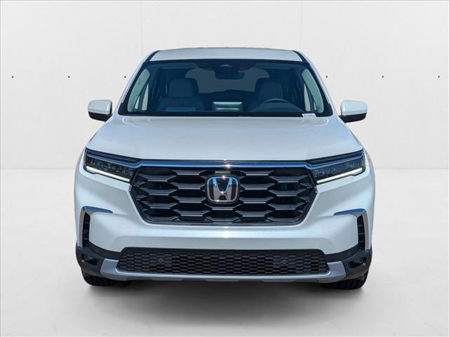 new 2025 Honda Pilot car, priced at $43,680