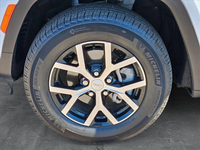 used 2024 Jeep Grand Cherokee car, priced at $41,993