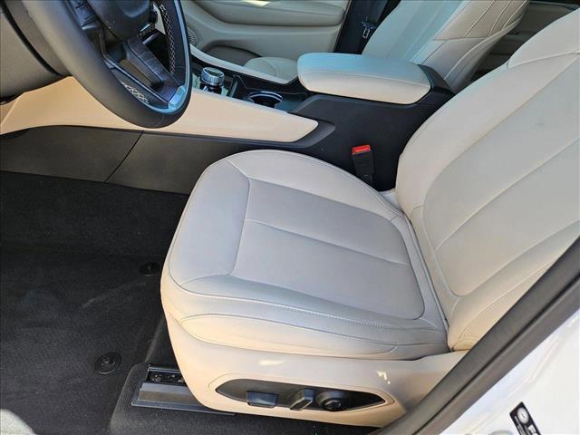 used 2024 Jeep Grand Cherokee car, priced at $41,993