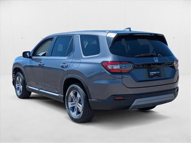 new 2025 Honda Pilot car, priced at $44,995