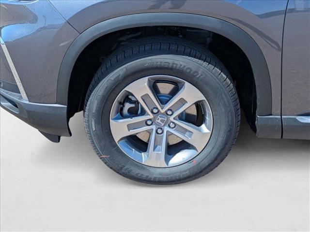 new 2025 Honda Pilot car, priced at $44,995
