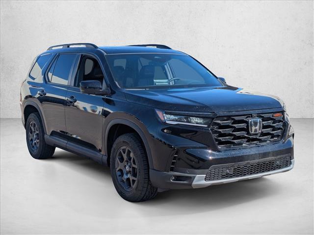 used 2025 Honda Pilot car, priced at $44,989