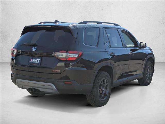 used 2025 Honda Pilot car, priced at $44,989