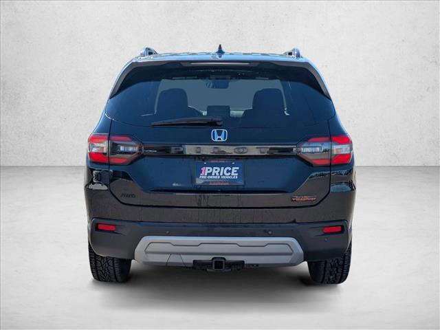 used 2025 Honda Pilot car, priced at $44,989