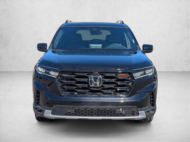 used 2025 Honda Pilot car, priced at $44,989