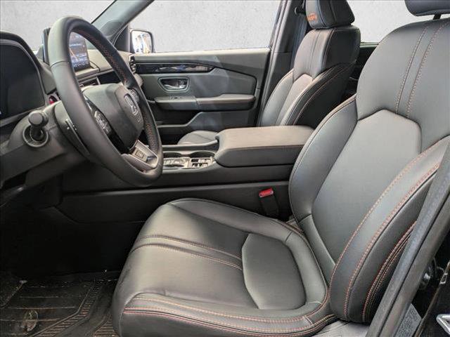 used 2025 Honda Pilot car, priced at $44,989