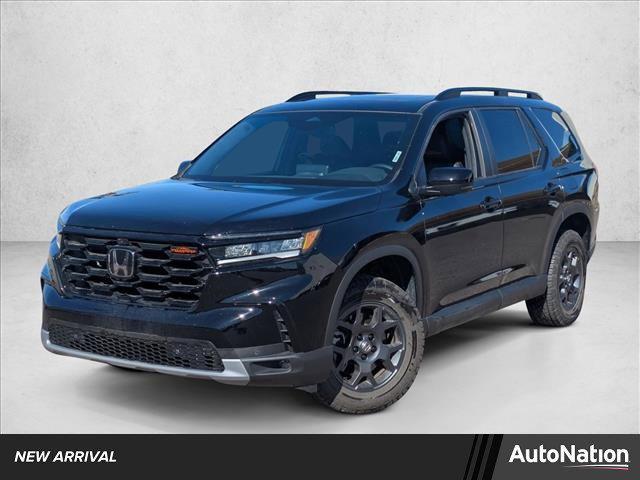 used 2025 Honda Pilot car, priced at $44,989