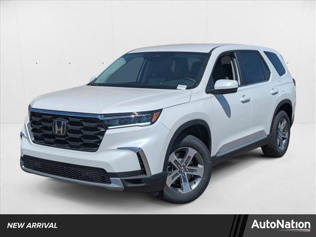 new 2025 Honda Pilot car, priced at $45,077