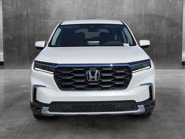 new 2025 Honda Pilot car, priced at $45,050