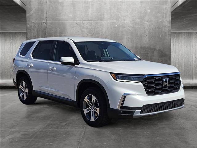 new 2025 Honda Pilot car, priced at $45,050