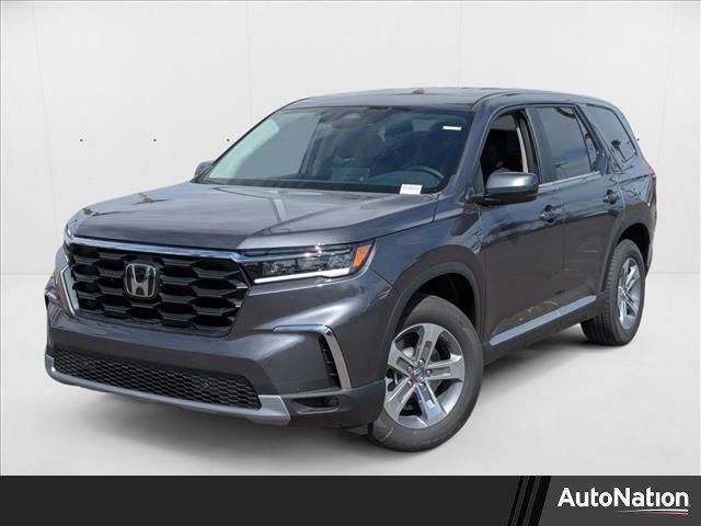 new 2025 Honda Pilot car, priced at $44,651