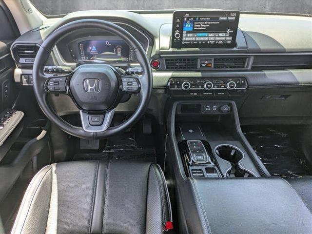 new 2025 Honda Pilot car, priced at $54,530