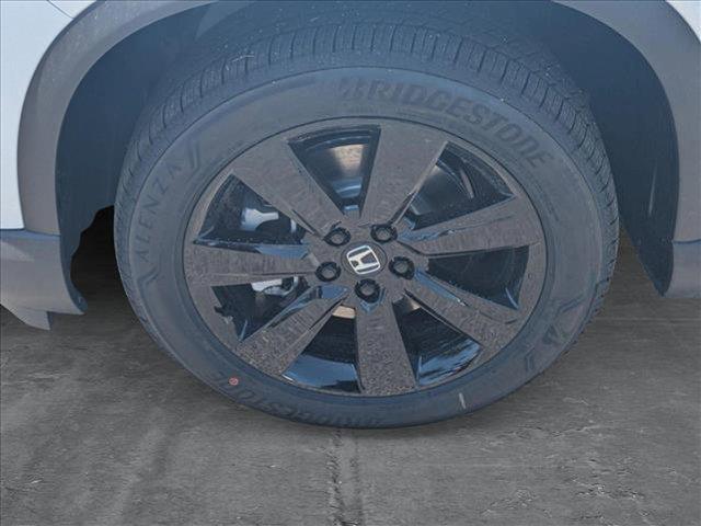 new 2025 Honda Pilot car, priced at $52,482