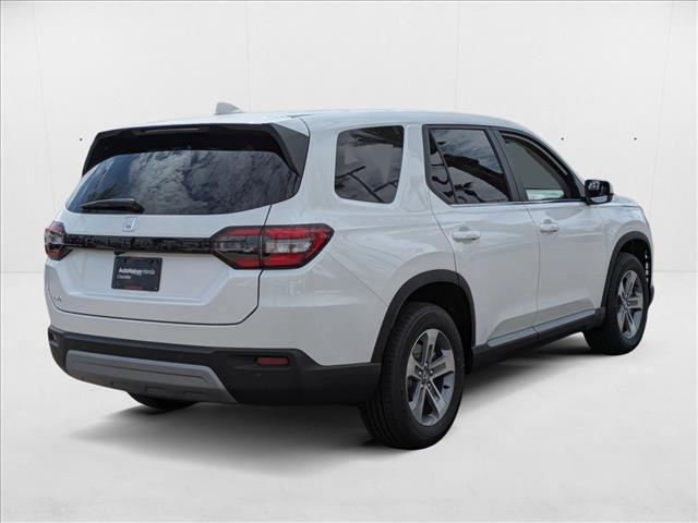 new 2025 Honda Pilot car, priced at $45,625