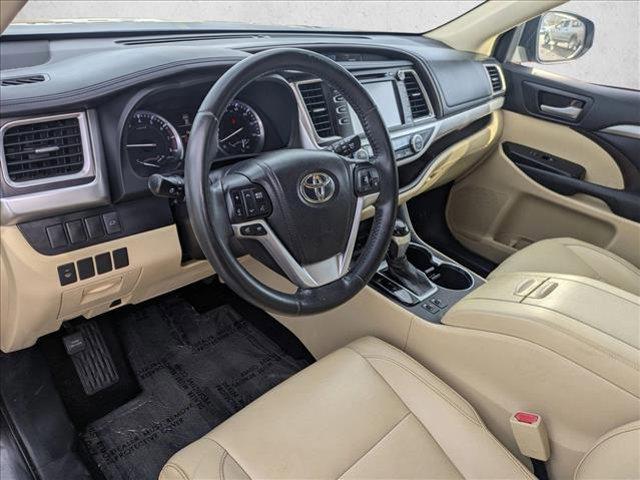 used 2015 Toyota Highlander car, priced at $13,997