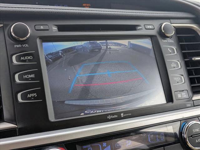 used 2015 Toyota Highlander car, priced at $13,997