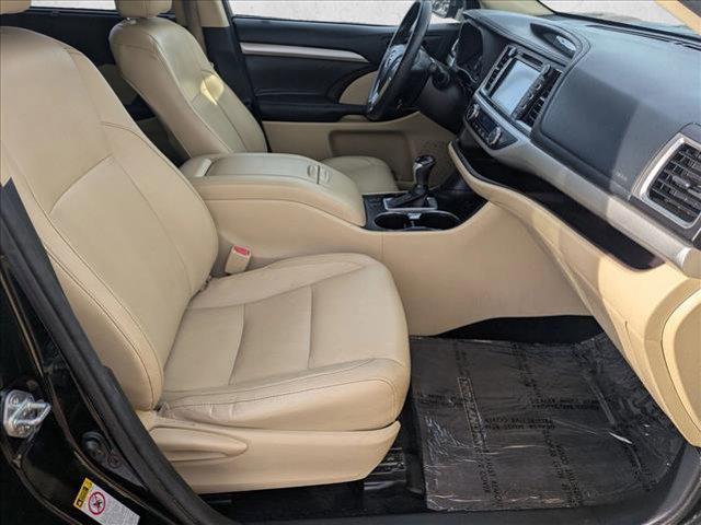 used 2015 Toyota Highlander car, priced at $13,997