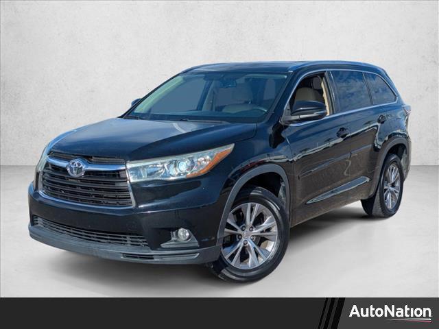 used 2015 Toyota Highlander car, priced at $13,997