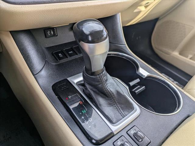 used 2015 Toyota Highlander car, priced at $13,997