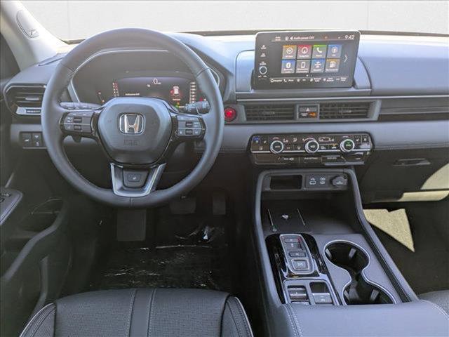 new 2025 Honda Pilot car, priced at $51,257