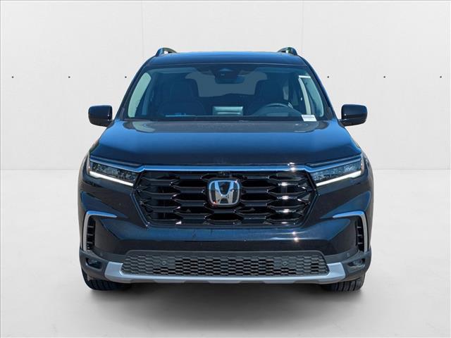 new 2025 Honda Pilot car, priced at $51,257