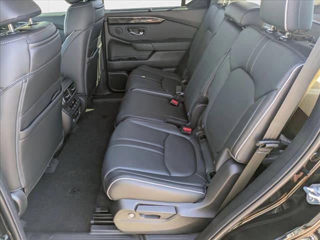 new 2025 Honda Pilot car, priced at $51,257