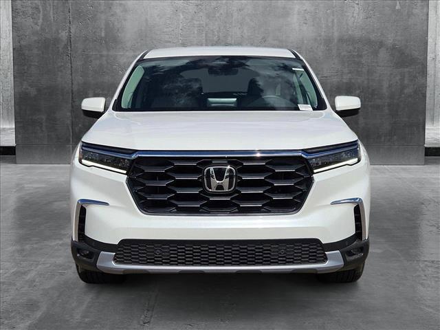 new 2025 Honda Pilot car, priced at $47,605