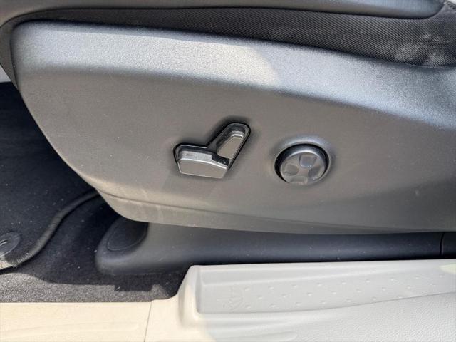 used 2023 Chrysler Pacifica car, priced at $29,995