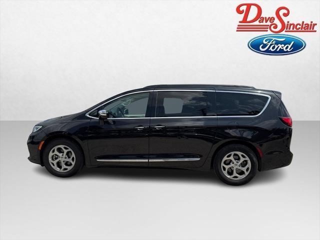 used 2023 Chrysler Pacifica car, priced at $29,995