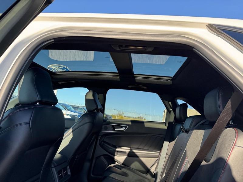 used 2024 Ford Edge car, priced at $39,995