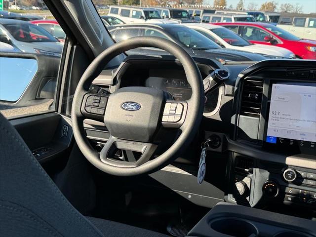 new 2024 Ford F-150 car, priced at $42,996