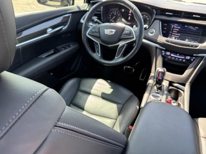 used 2022 Cadillac XT5 car, priced at $34,283