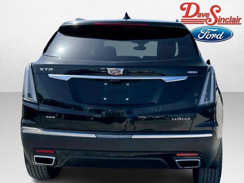 used 2022 Cadillac XT5 car, priced at $34,283