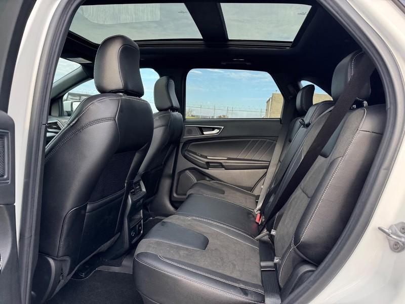 used 2022 Ford Edge car, priced at $32,995