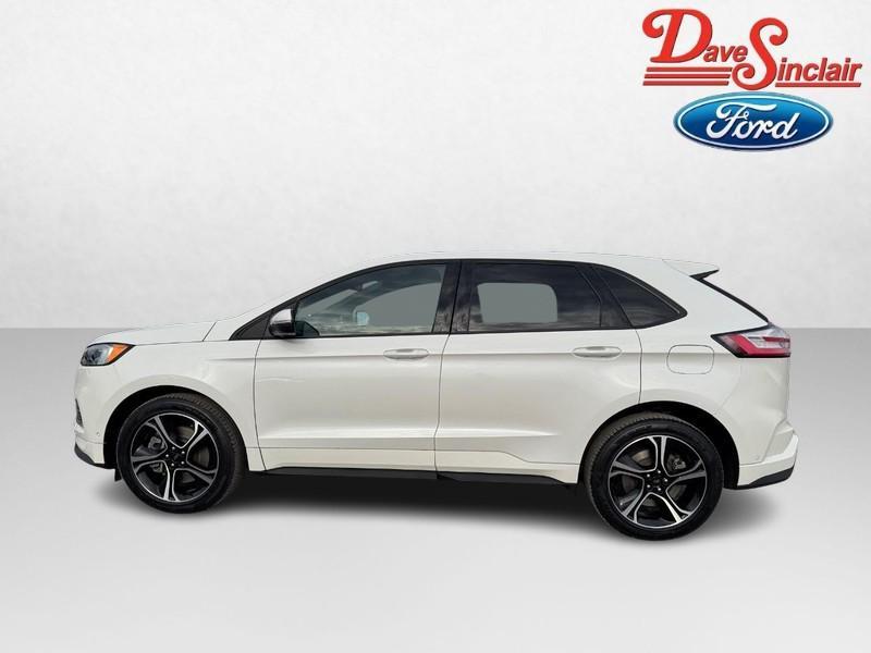 used 2022 Ford Edge car, priced at $32,995